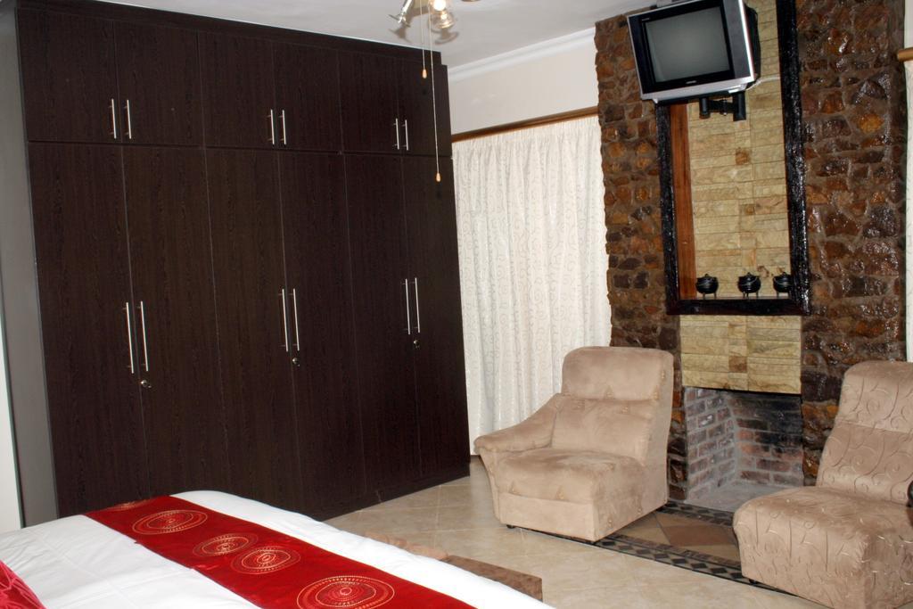 Lumley'S Place Guesthouse Pniel Room photo